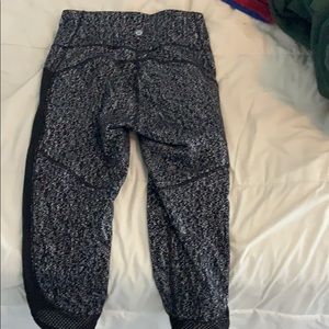 lulu lemon leggings (make offers)